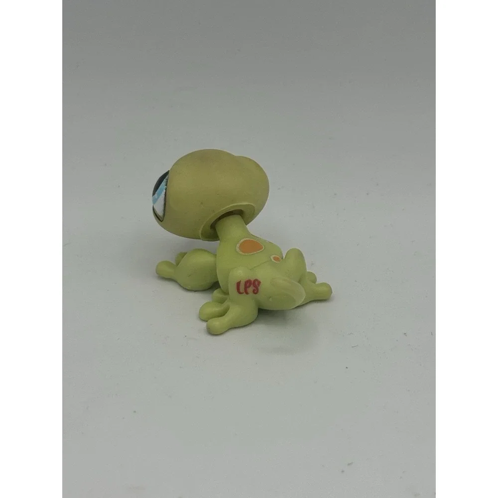 Littlest Pet Shop #1154 Lime Gecko Authentic Hasboro Collectible Toy 2007